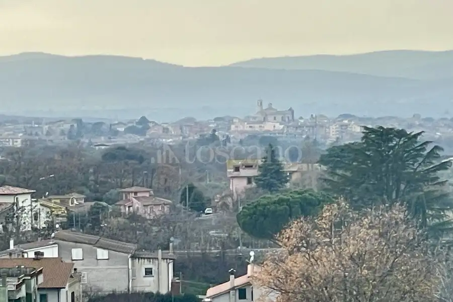 Villa in vendita di 400 mq a €295.000 (rif. 2/2026)