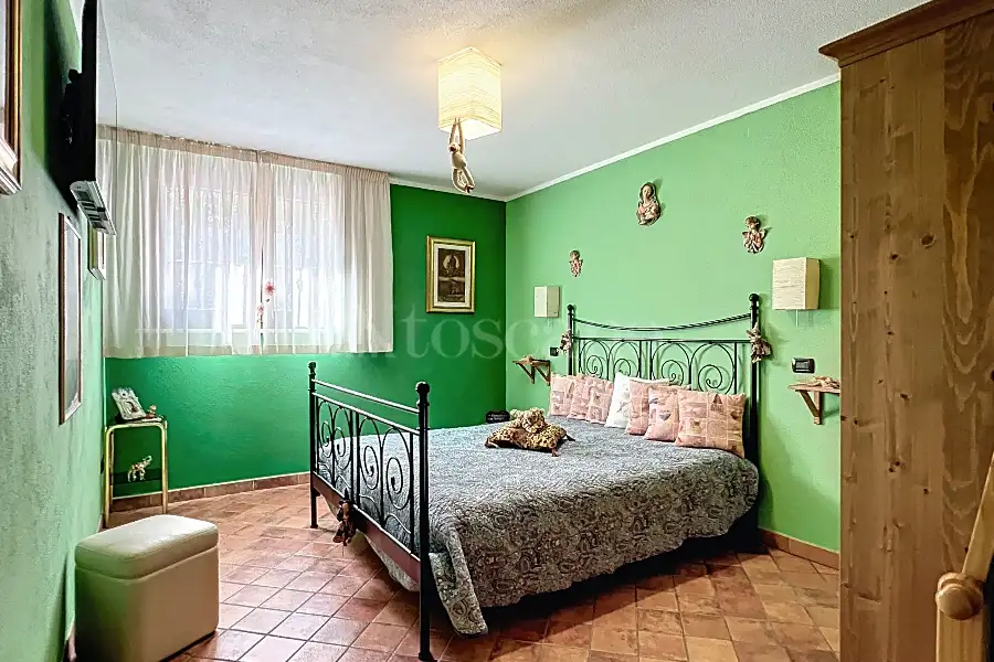 Casa Indipendente in vendita di 330 mq a €590.000 (rif. 82/2025)