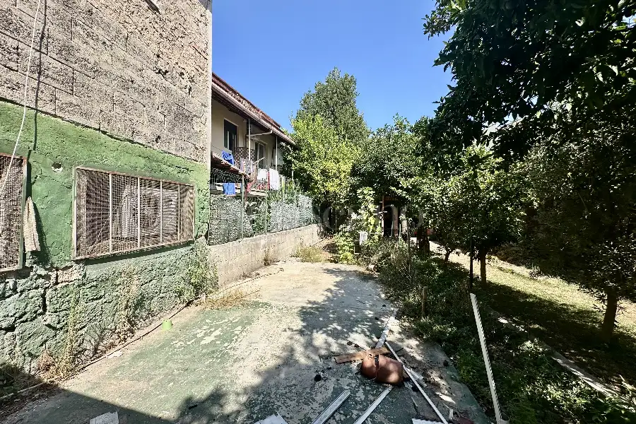 Negozio in affitto di 70 mq a €450 (rif. 25/2025)