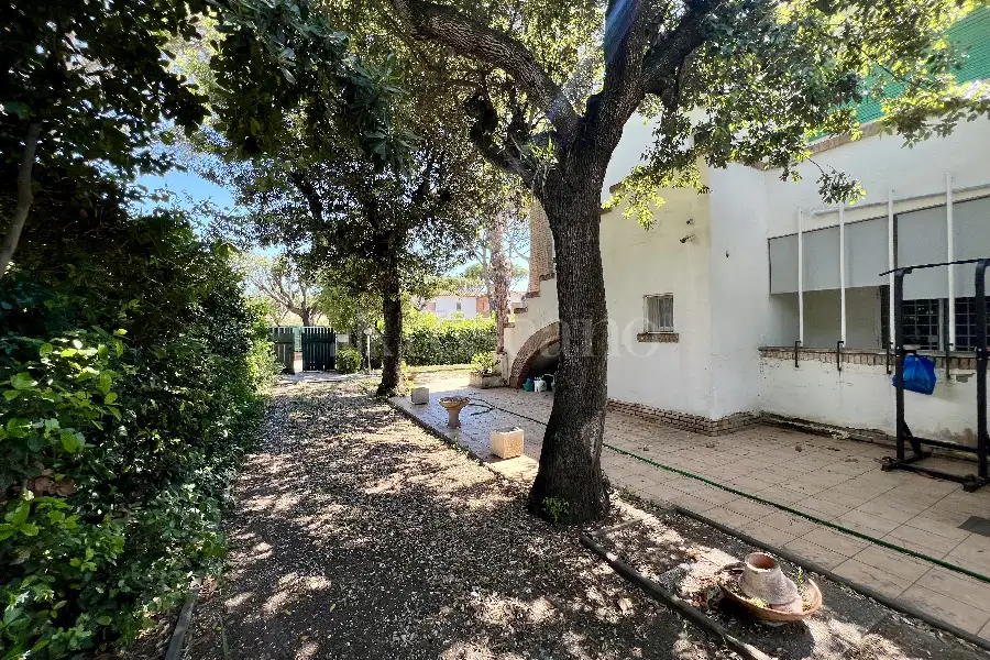 Villa Bifamiliare in vendita di 225 mq a €520.000 (rif. 51/2026)