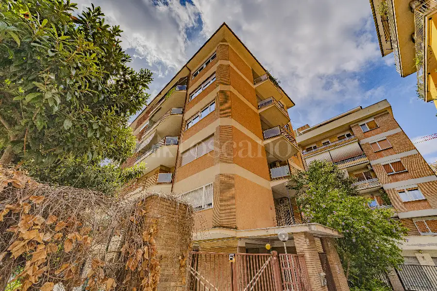 Casa in vendita di 161 mq a €660.000 (rif. 9/2026)