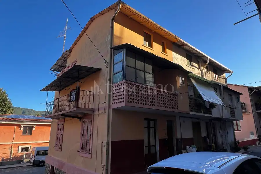 Casa Indipendente in vendita di 100 mq a €58.000 (rif. 42/2026)