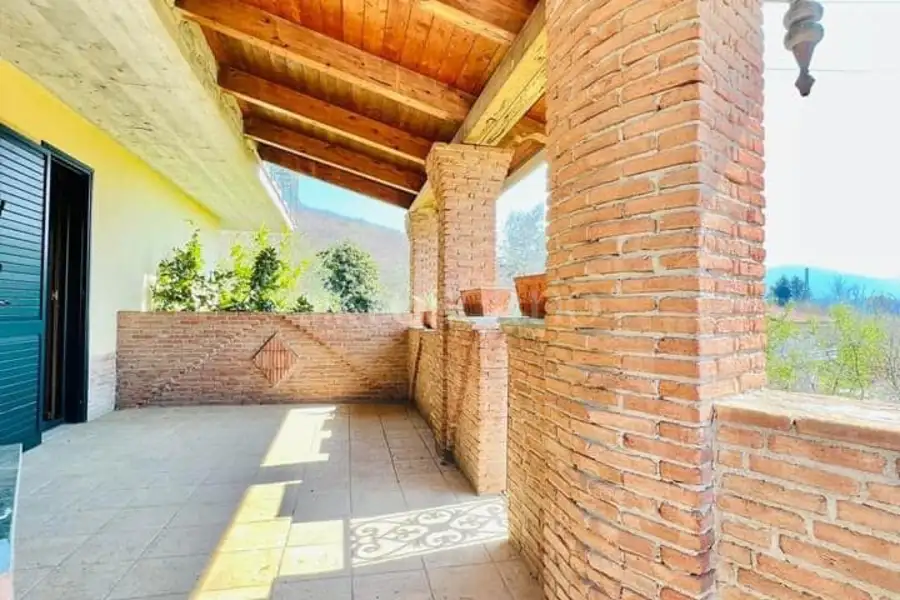 Villa in vendita di 280 mq a €275.000 (rif. 115/2026)