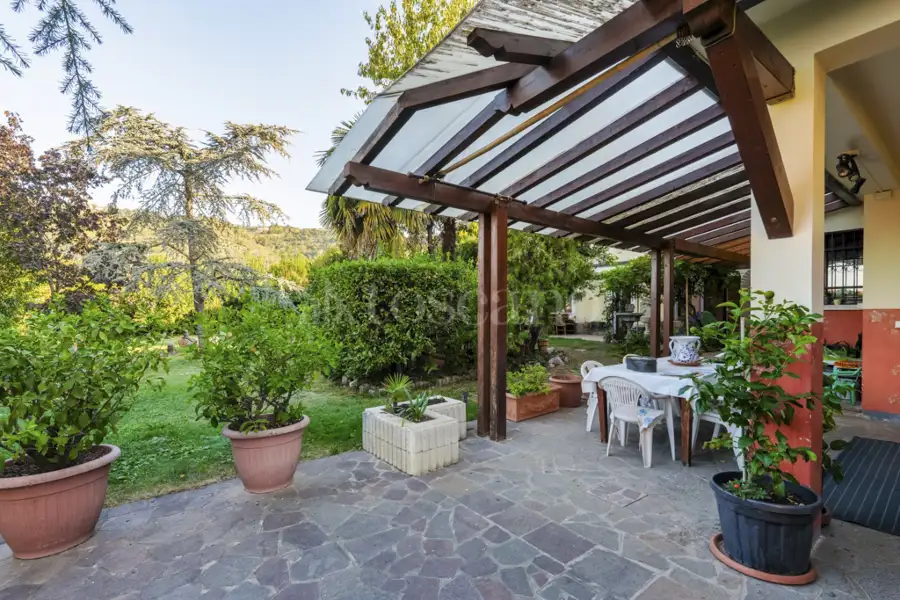 Villa in vendita di 600 mq trattativa riservata (rif. 40/2025)