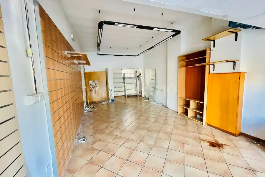 Negozio in affitto di 44 mq a €1.900 (rif. 27/2025)