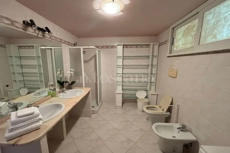 Villa Bifamiliare in vendita di 185 mq a €555.000 (rif. 35/2026)