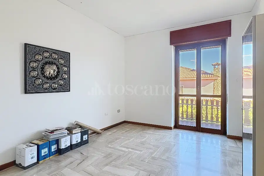 Villa in vendita di 630 mq a €670.000 (rif. 195/2025)