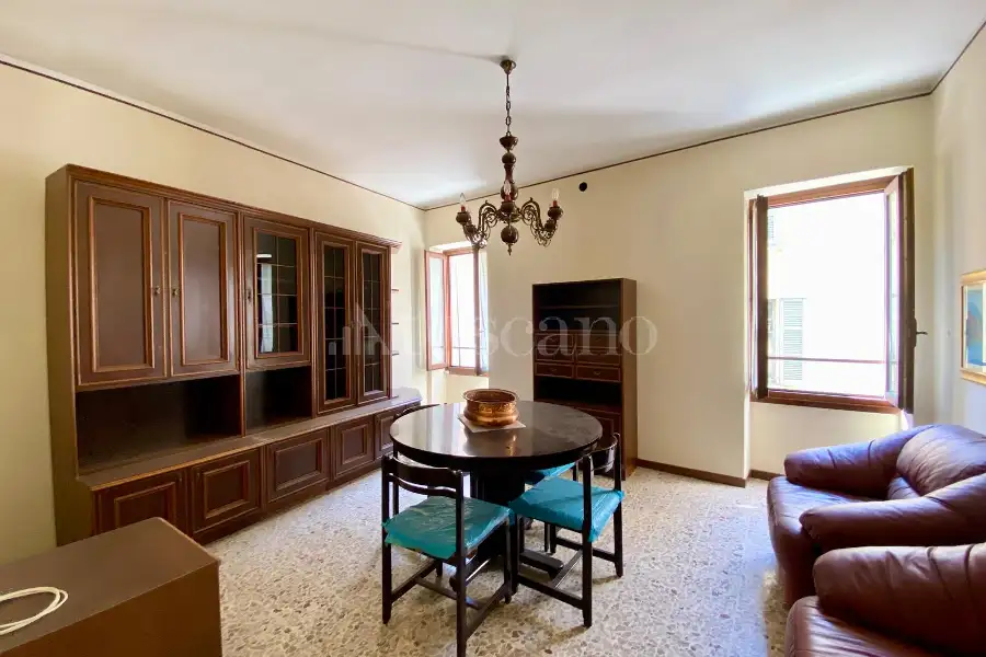 Palazzo in vendita di 500 mq a €739.000 (rif. 17/2026)
