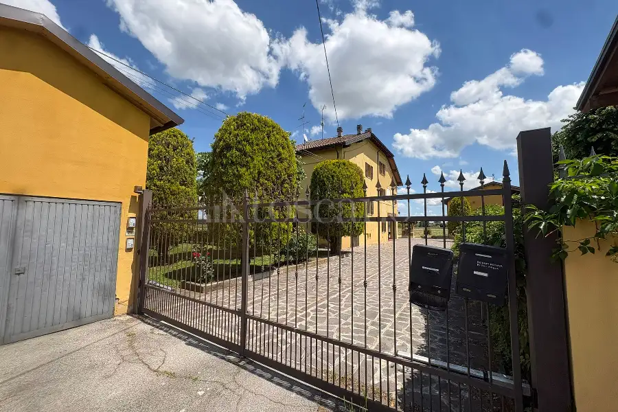 Casa Indipendente in vendita di 246 mq a €550.000 (rif. 31/2026)