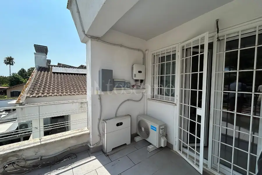Villa Plurifamiliare in vendita di 220 mq a €459.000 (rif. 44/2026)
