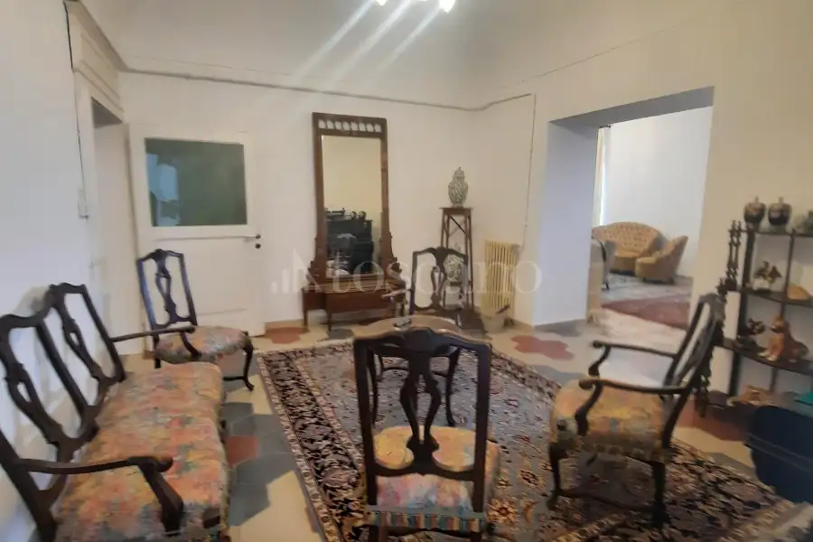 Palazzo in vendita di 200 mq a €165.000 (rif. 5/2026)