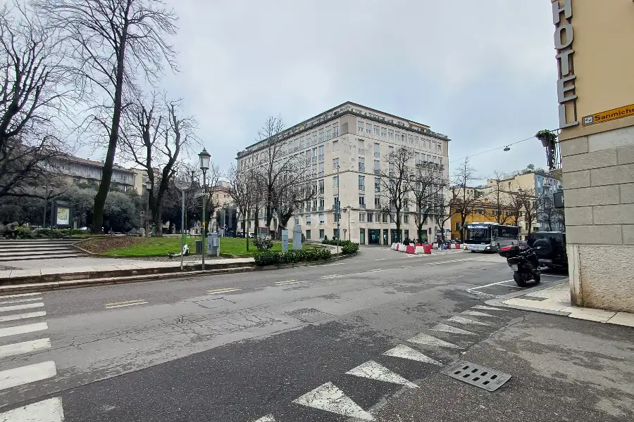 Loft in vendita di 470 mq a €970.000 (rif. 9/2025)