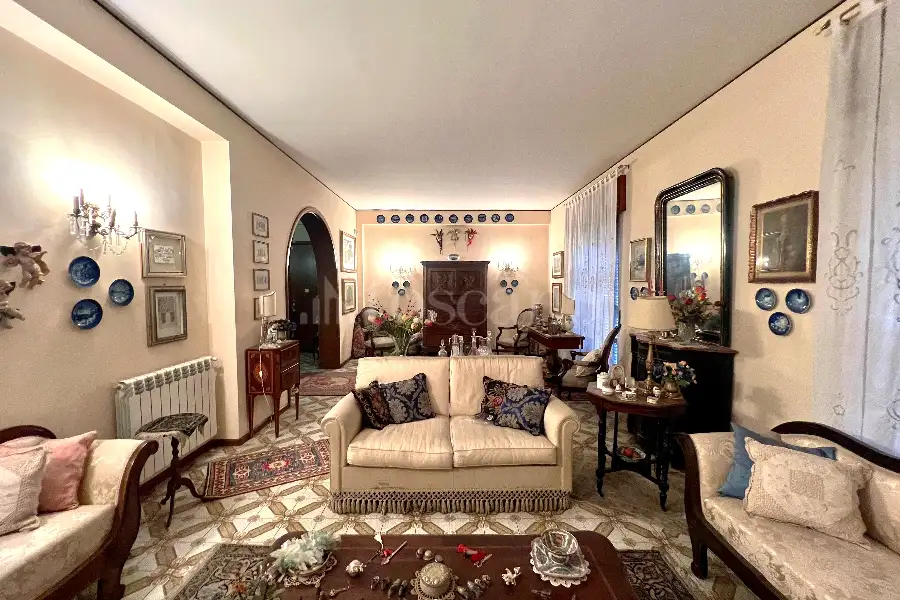 Casa in vendita di 250 mq a €229.000 (rif. 152/2025)