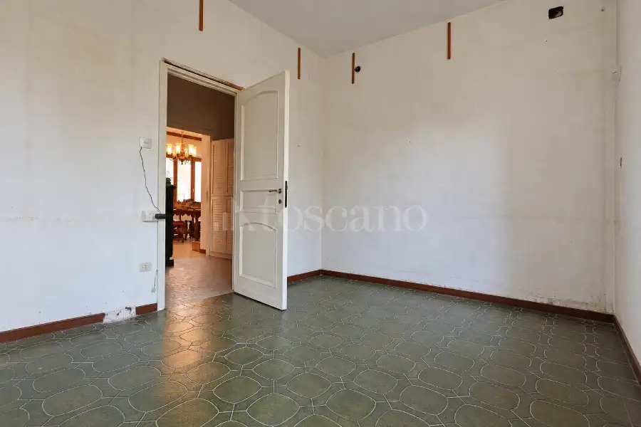 Villa in vendita di 330 mq a €1.150.000 (rif. 33/2026)