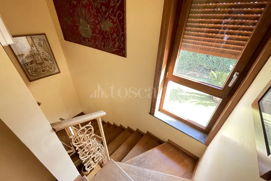 Villa in vendita di 500 mq a €1.500.000 (rif. 45/2025)