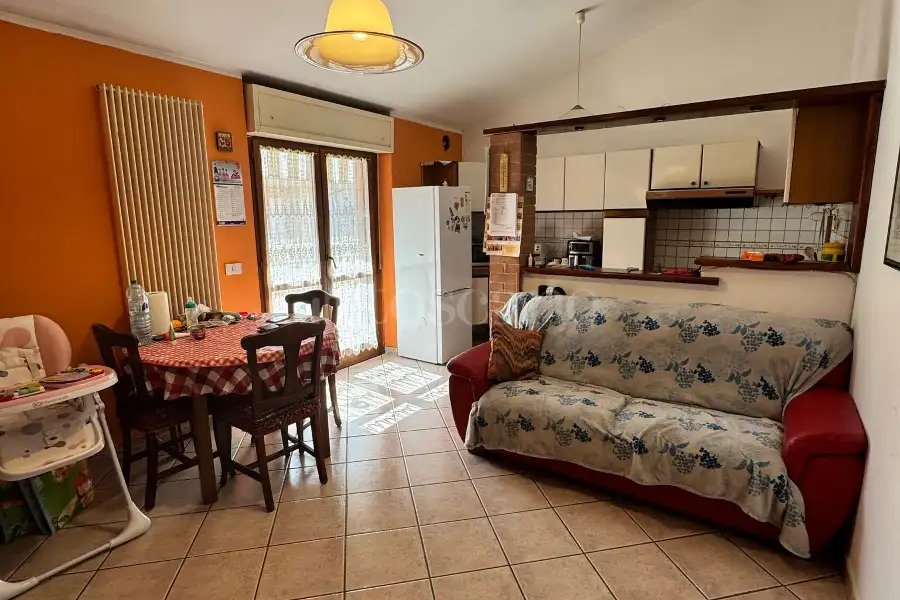 Casa in affitto di 85 mq a €500 (rif. 7/2026)