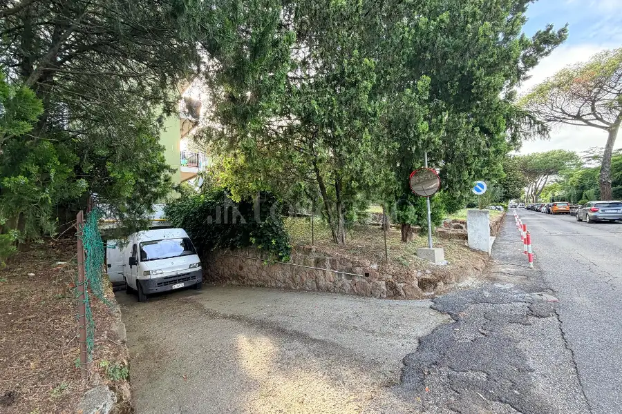 Box in vendita di 40 mq a €49.000 (rif. 34/2026)