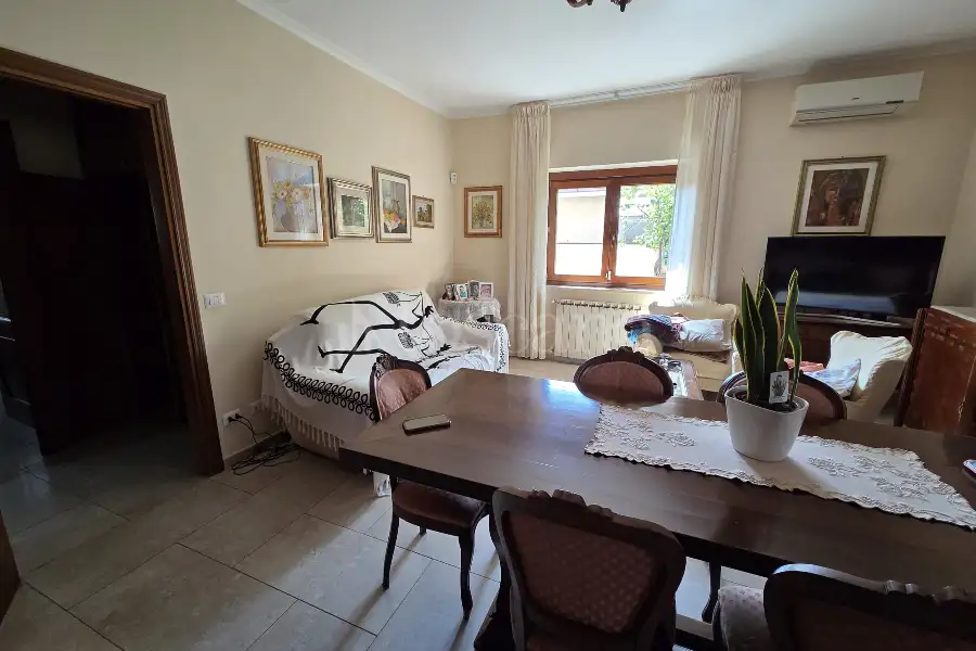 Villa in vendita di 125 mq a €610.000 (rif. 18/2026)