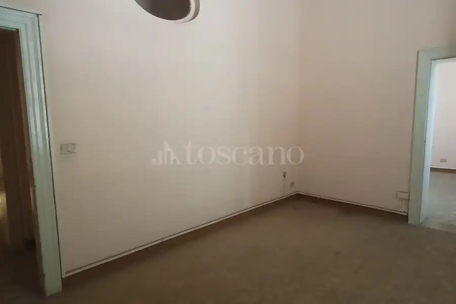 Casa in affitto di 267 mq a €1.350 (rif. 22/2026)