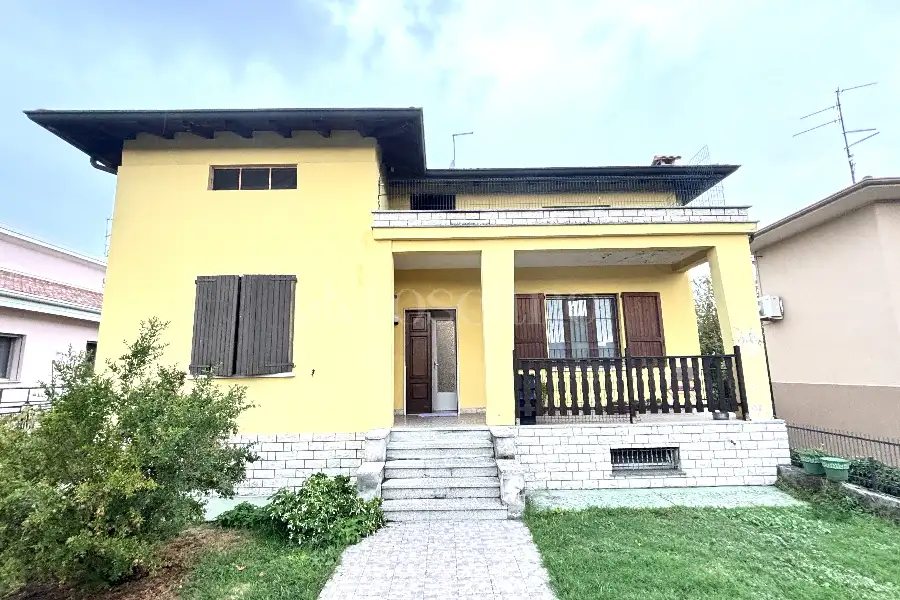 Villa in vendita di 190 mq a €496.000 (rif. 36/2026)