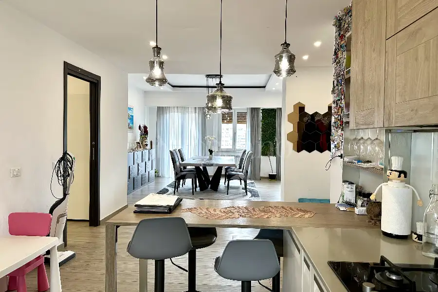 Casa in vendita di 205 mq a €360.000 (rif. 21/2025)