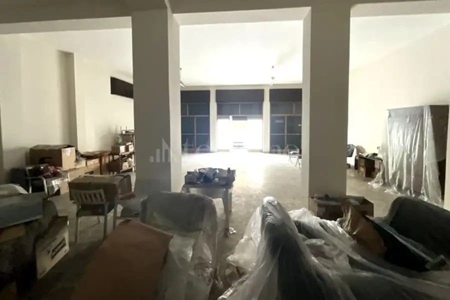 Negozio in vendita di 132 mq a €190.000 (rif. 25/2026)