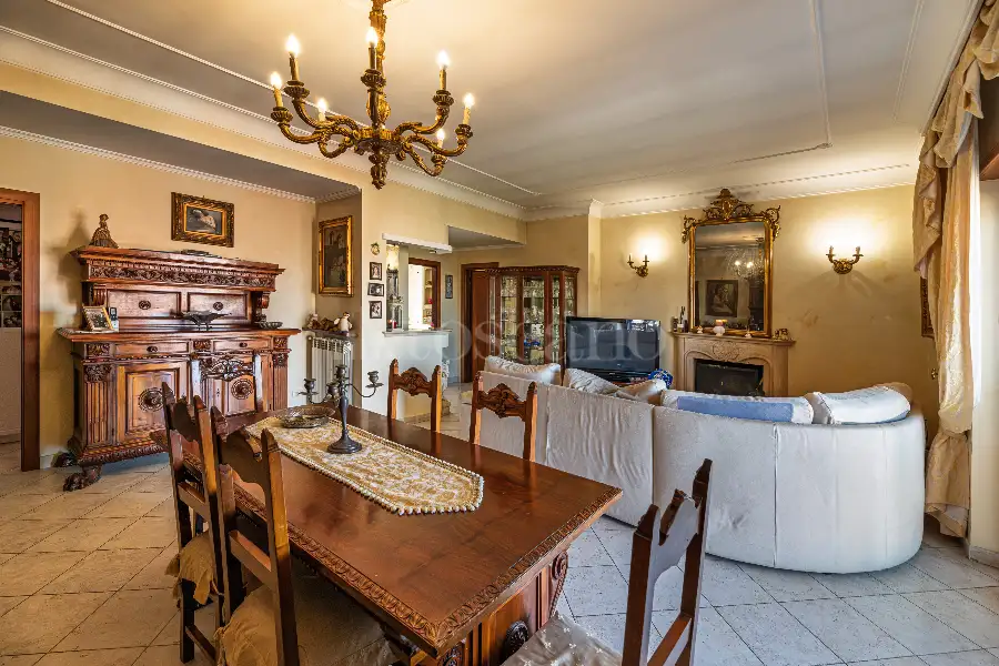 Attico in vendita di 120 mq a €220.000 (rif. 27/2025)