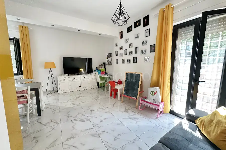 Villa Bifamiliare in vendita di 80 mq a €195.000 (rif. 25/2026)