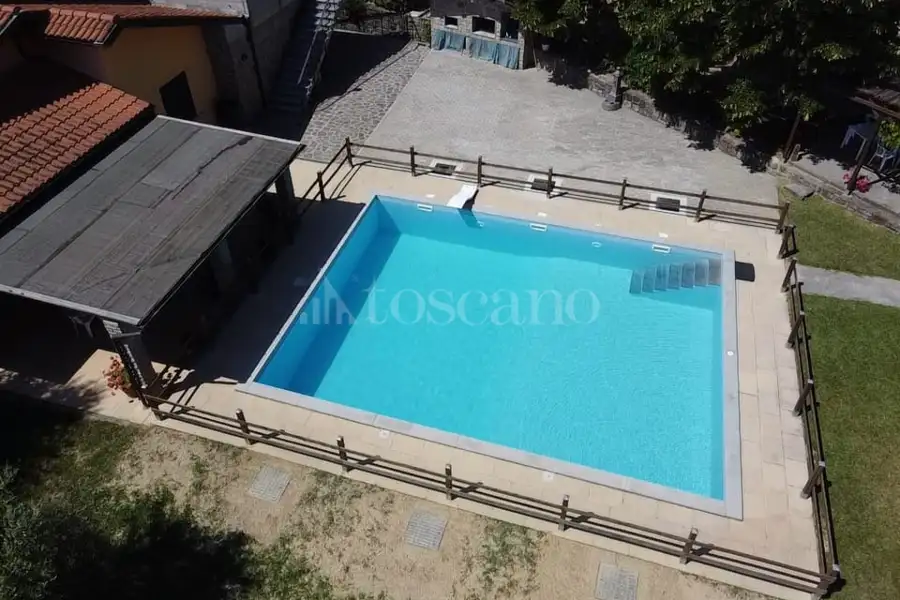 Villa in vendita di 300 mq a €825.000 (rif. 24/2025)