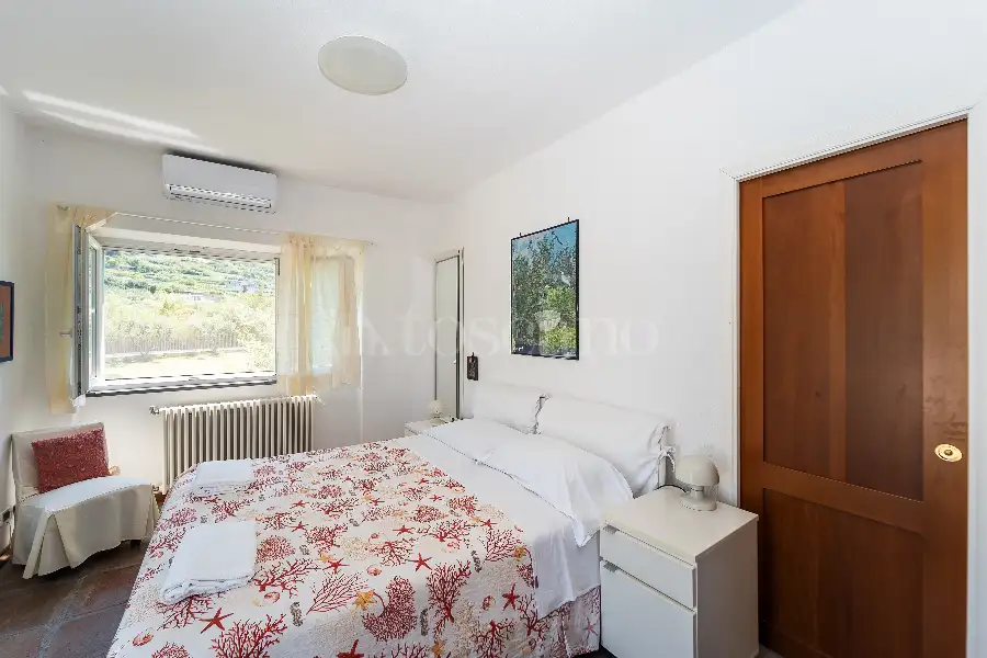 Villa in vendita di 230 mq a €1.200.000 (rif. 2/2026)