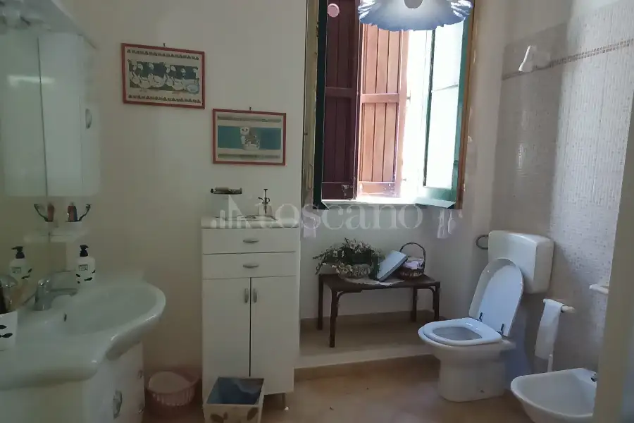 Casa in vendita di 480 mq a €450.000 (rif. 37/2026)