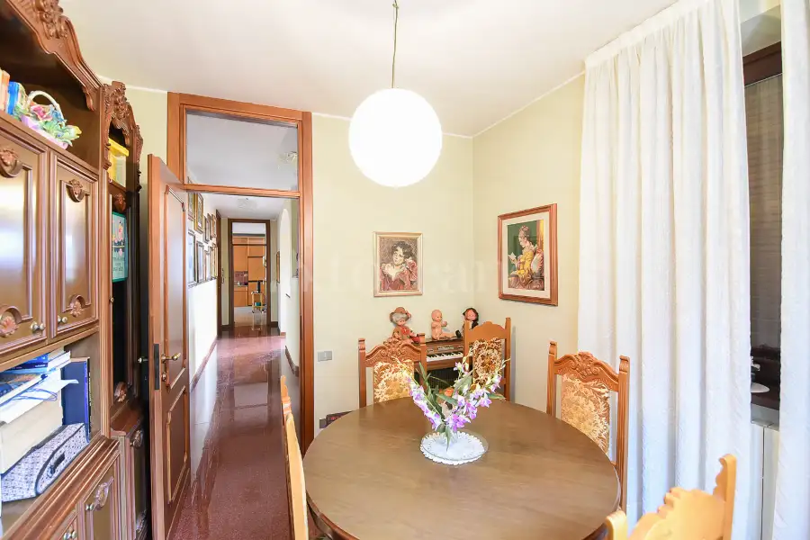 Villa in vendita di 325 mq a €595.000 (rif. 3/2026)
