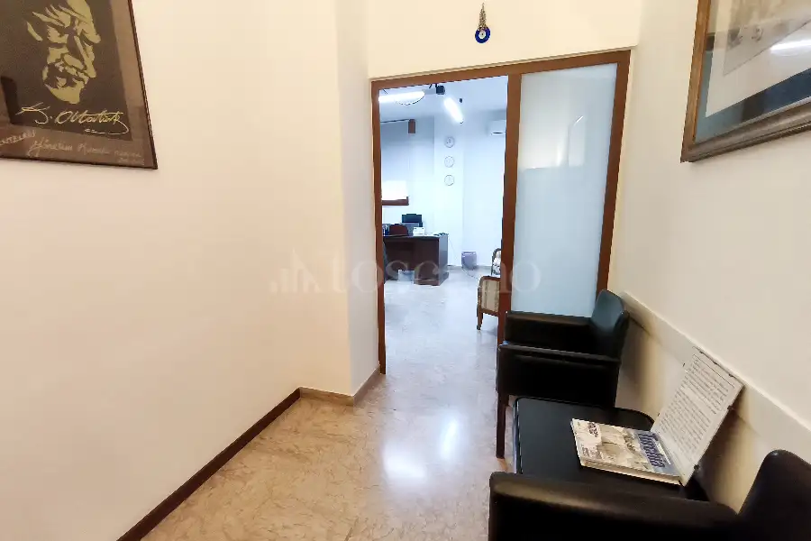 Ufficio in vendita di 87 mq a €65.000 (rif. 51/2025)