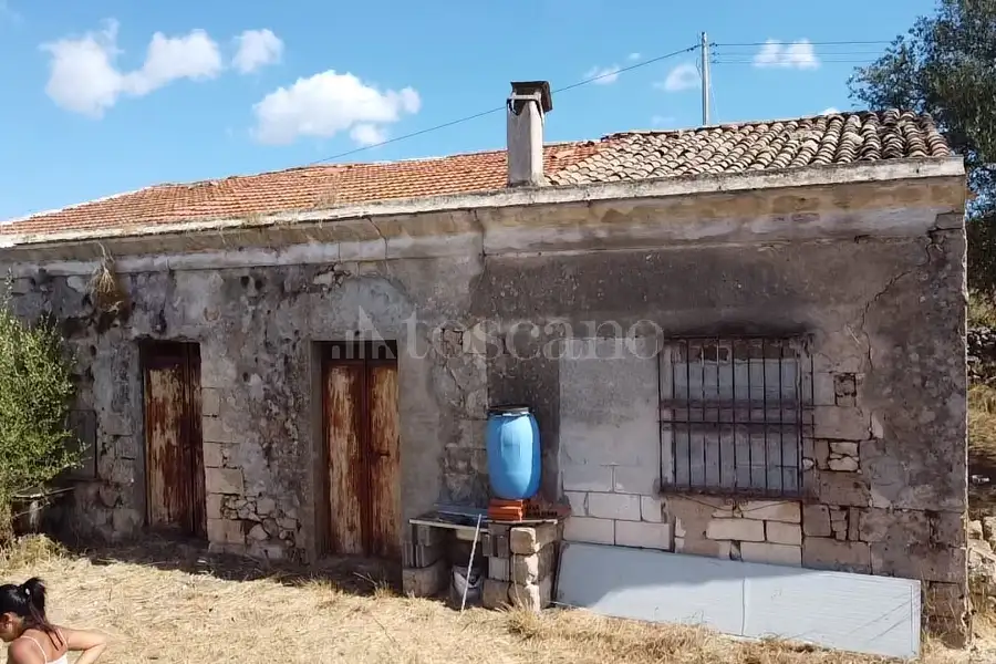 Casale in vendita di 120 mq a €85.000 (rif. 201/2026)