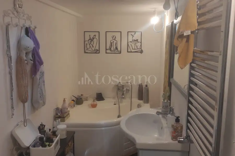 Villa Plurifamiliare in vendita di 190 mq a €525.000 (rif. 34/2026)