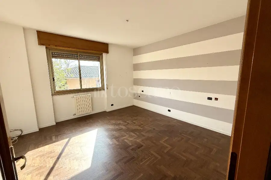 Villa Bifamiliare in vendita di 260 mq a €330.000 (rif. 9/2025)