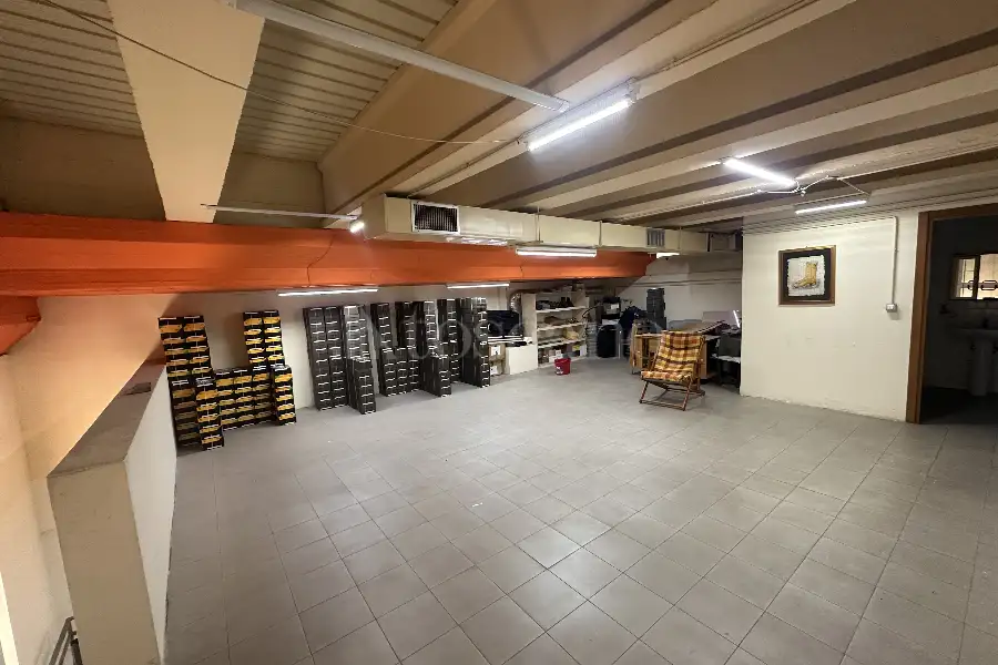 Negozio in vendita di 176 mq a €79.000 (rif. 31/2025)