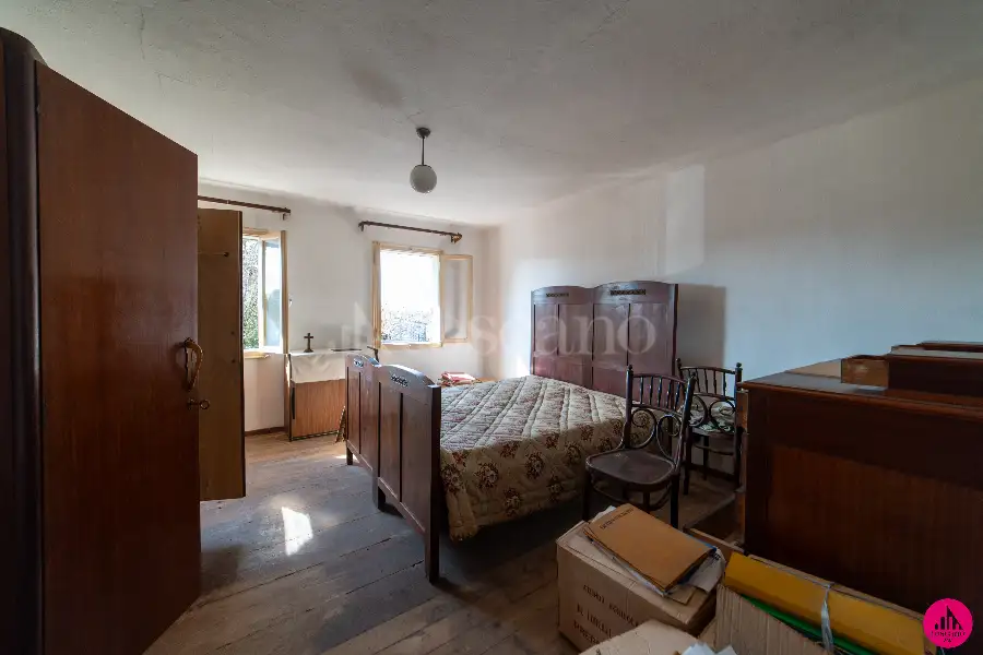 Rustico in vendita di 295 mq a €59.000 (rif. 181/2026)