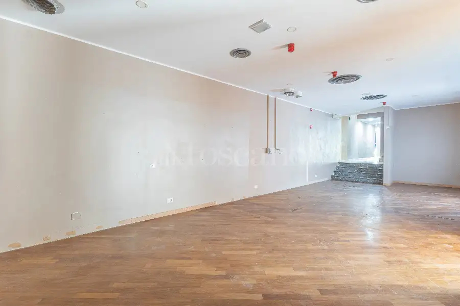 Ufficio in vendita di 250 mq a €1.450.000 (rif. 86/2026)