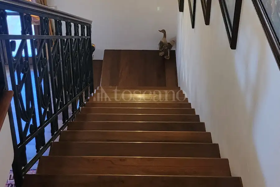 Villa in vendita di 480 mq a €880.000 (rif. 4/2026)