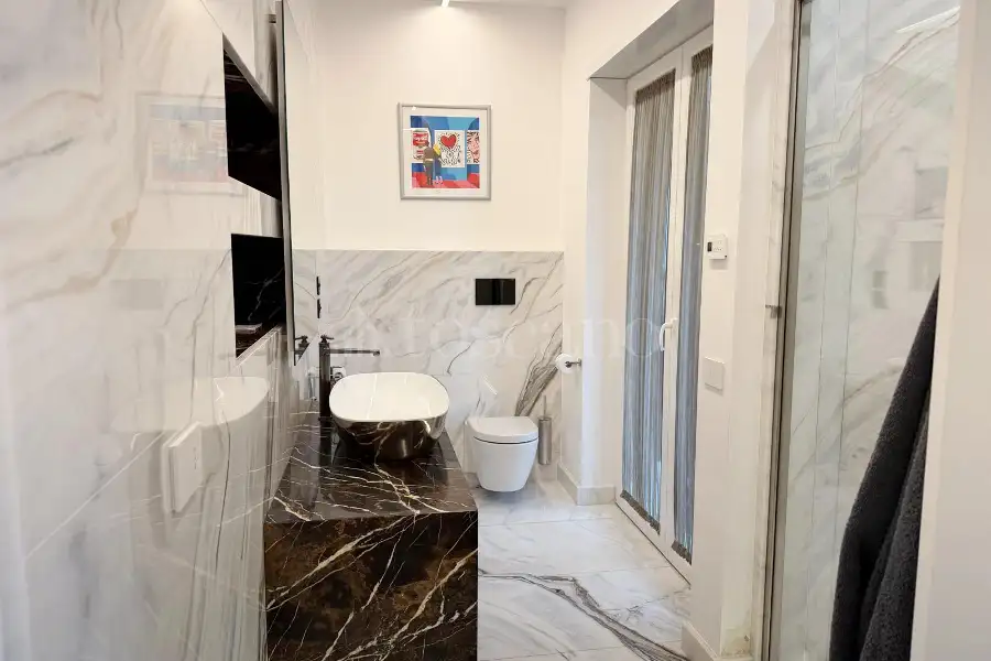 Casa in vendita di 200 mq a €995.000 (rif. 46/2026)