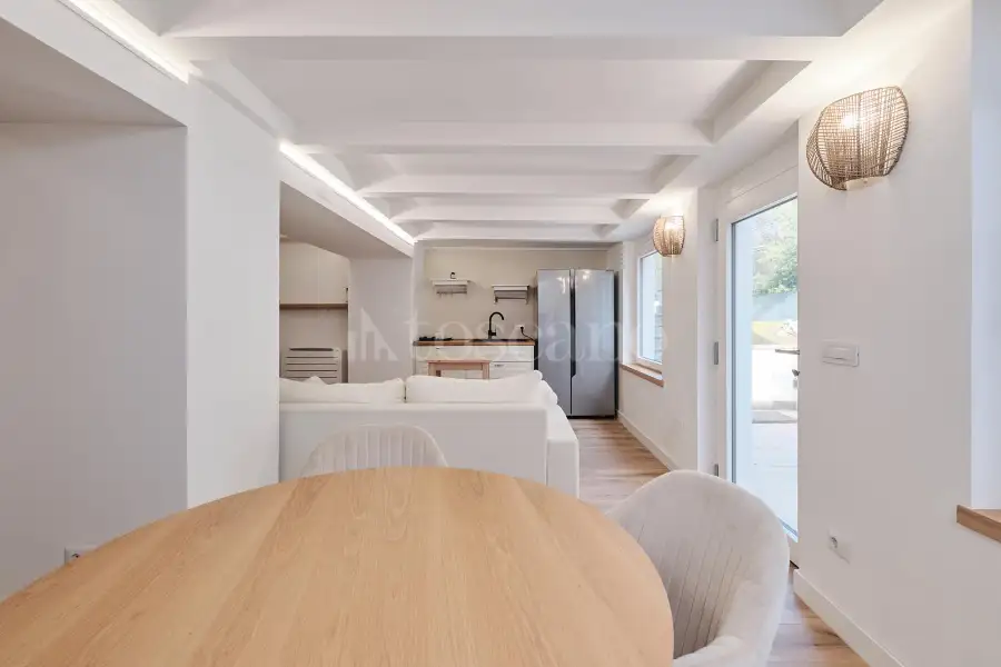 Villa in vendita di 259 mq a €1.100.000 (rif. 2/2026)