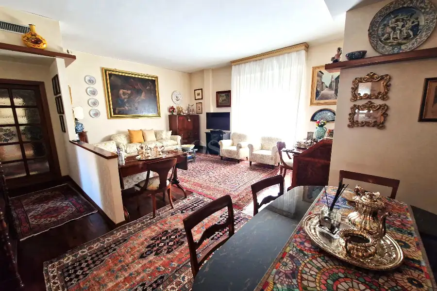 Casa in vendita di 150 mq a €630.000 (rif. 15/2026)