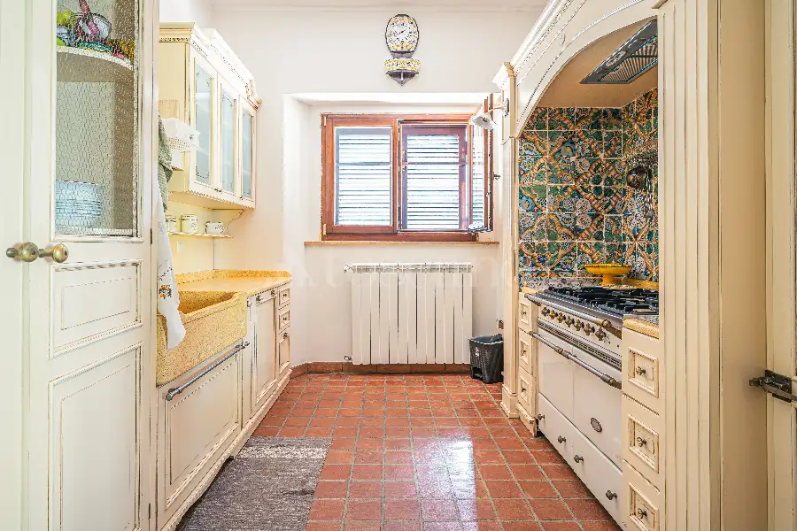 Villa in vendita di 300 mq a €490.000 (rif. 44/2025)