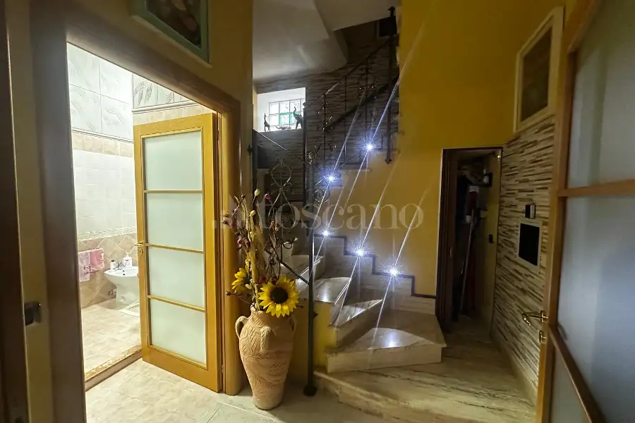Casa Indipendente in vendita di 250 mq a €250.000 (rif. 92/2026)