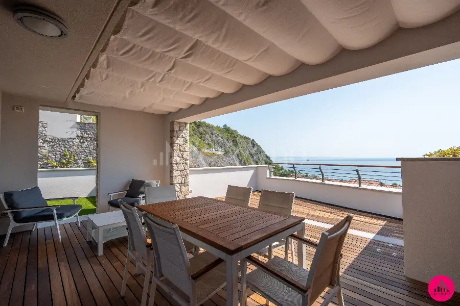 Casa in vendita di 140 mq a €1.200.000 (rif. 149/2026)