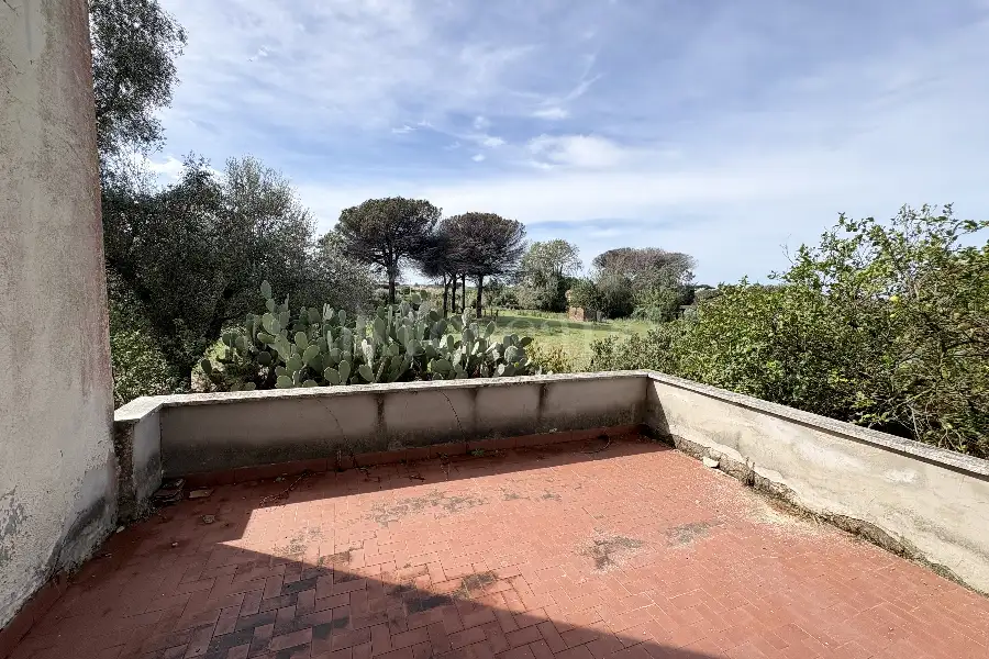 Palazzo in vendita di 300 mq a €199.000 (rif. 89/2026)