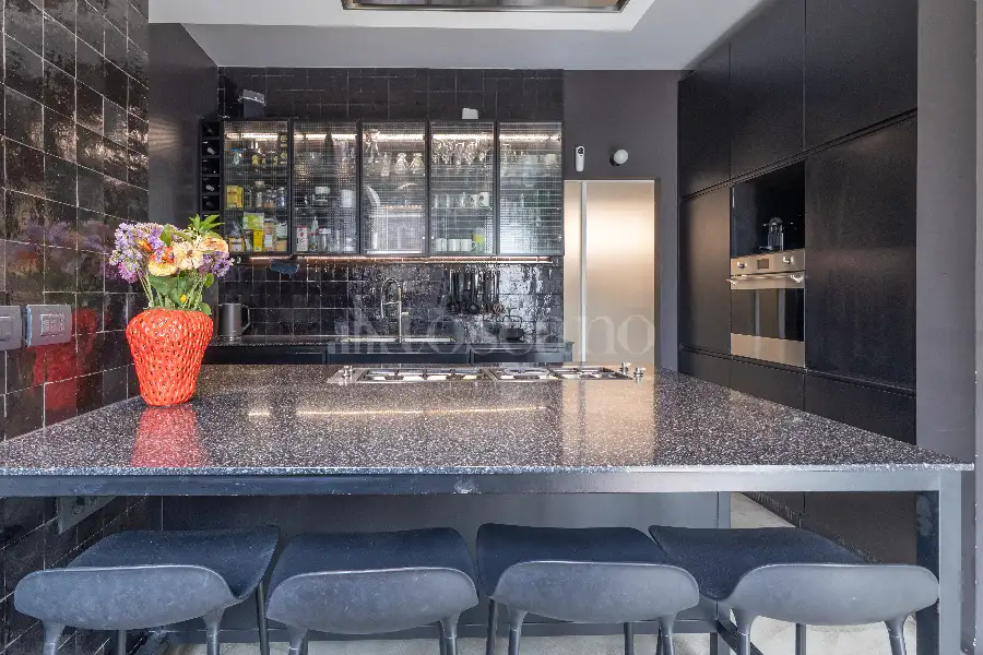 Casa in vendita di 210 mq a €2.600.000 (rif. 45/2026)