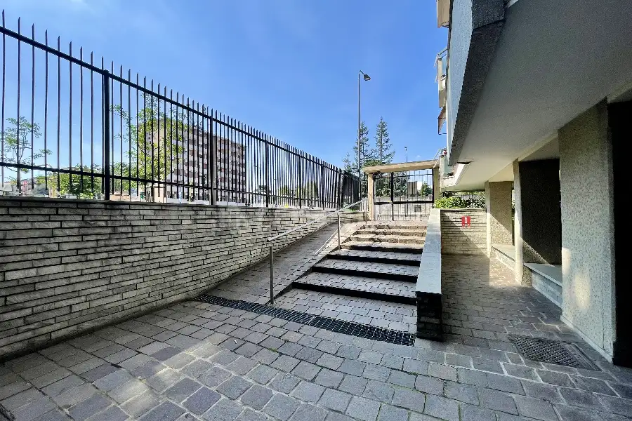 Casa in affitto di 100 mq a €1.700 (rif. 41/2025)