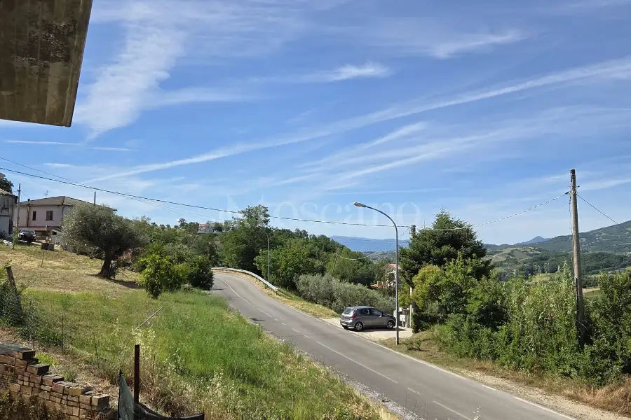 Casale in vendita di 300 mq a €200.000 (rif. 21/2026)